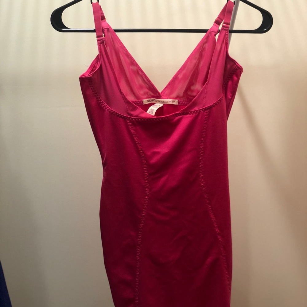 Victoria’s Secret So Curvaceous Slip